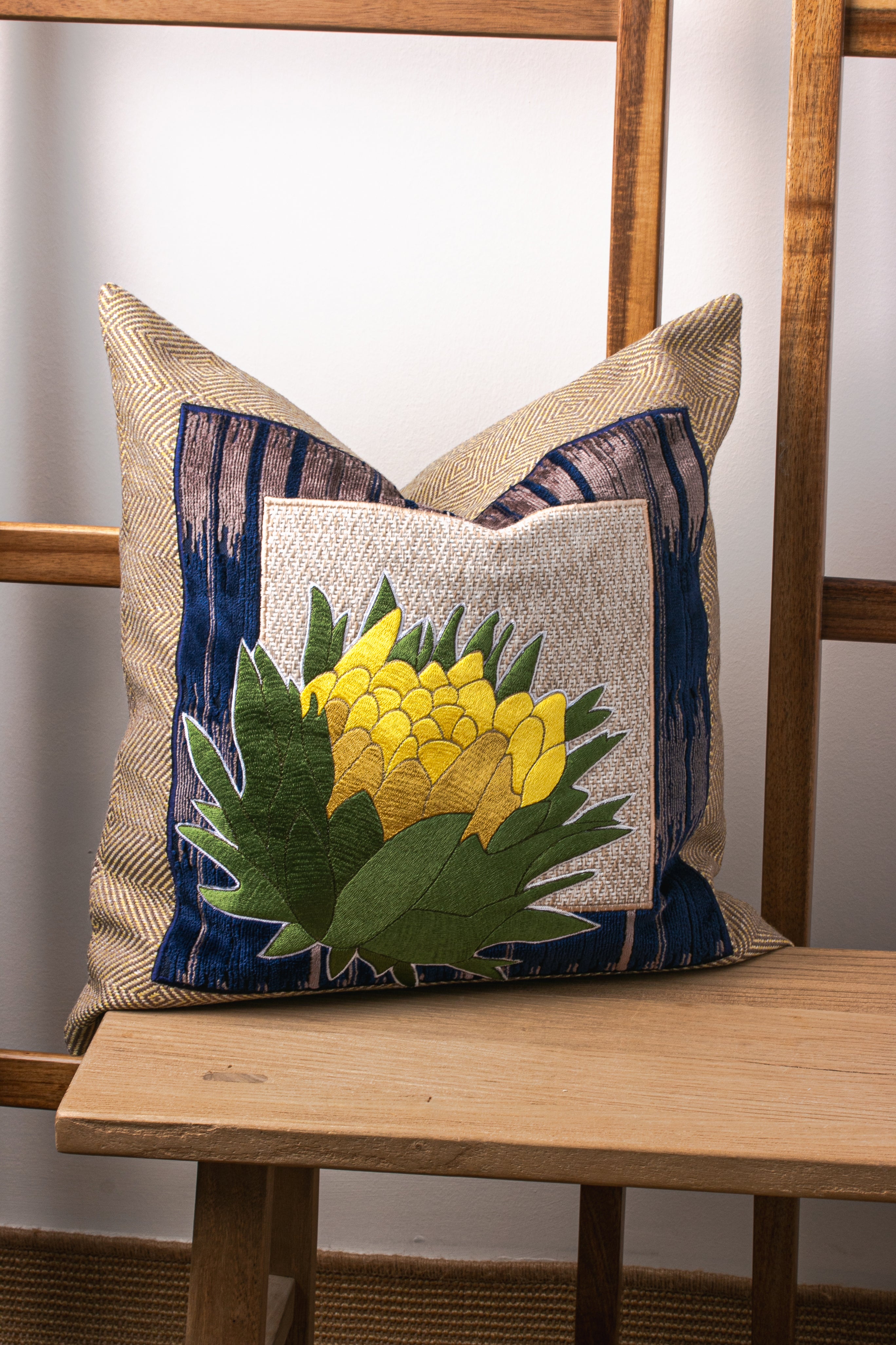 Arfaj - Cushion